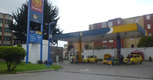 ESTACION DE GAS NATURAL VEHICULAR FENOSA KENNEDY ESTACION DE GAS NATURAL VEHICULAR FENOSA KENNEDY